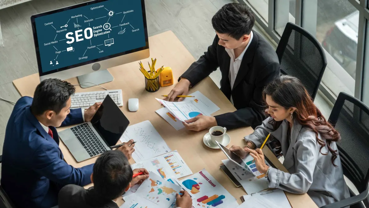 Why Opt for an SEO Agency Over an SEO Freelancer?