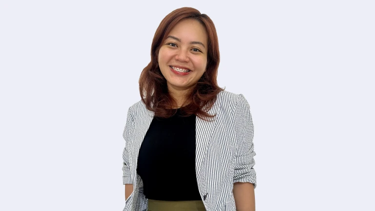 Maghfira Fauziah - Senior Account Manager